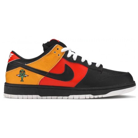 Dunk Low Pro SB 'Raygun'