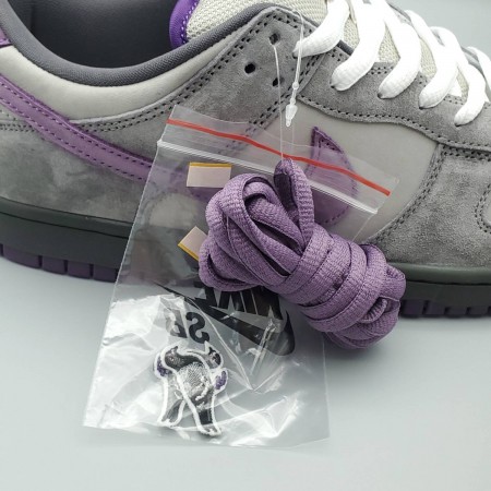 Dunk Low Pro SB 'Purple Pigeon'