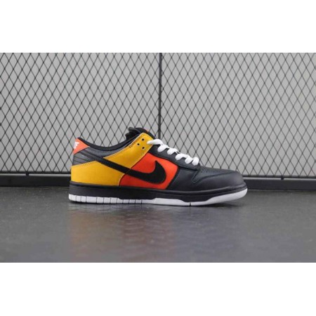 Dunk Low Pro SB 'Raygun'