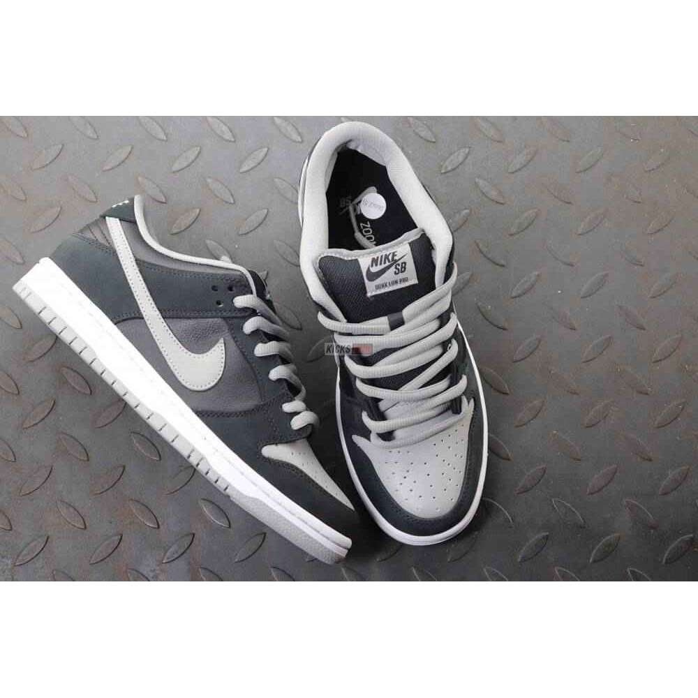 Dunk Low SB 