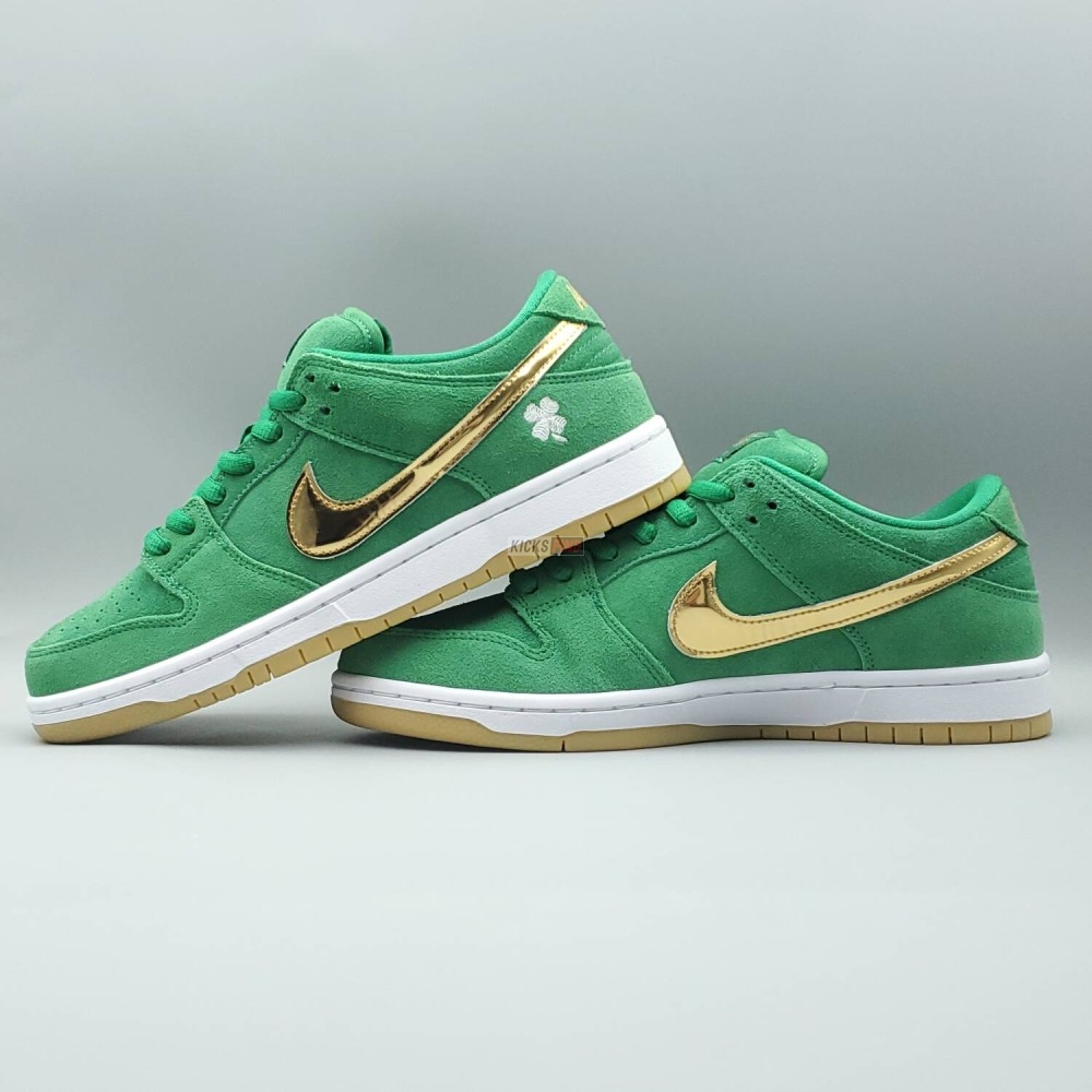 Dunk Low SB 