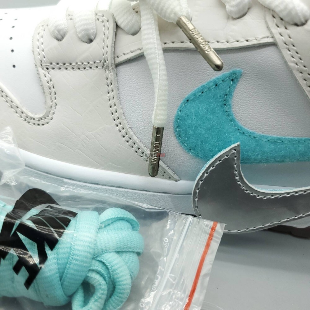 Diamond Supply Co. x Dunk Low Pro SB 