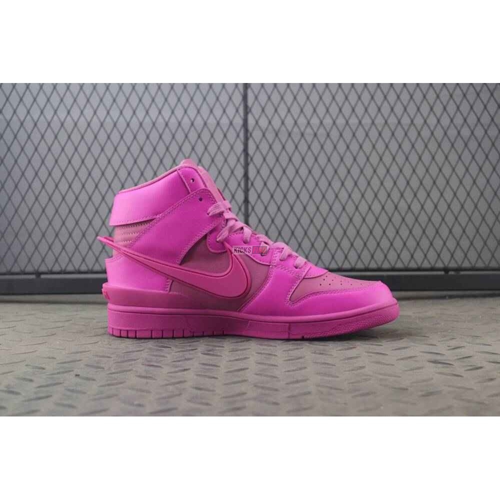 AMBUSH x Dunk High ‘Cosmic Fuchsia’