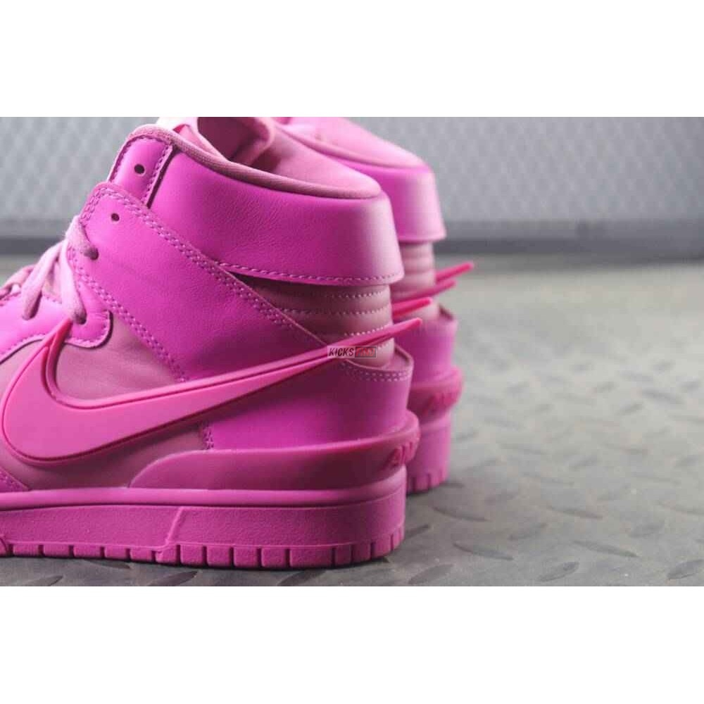 AMBUSH x Dunk High ‘Cosmic Fuchsia’