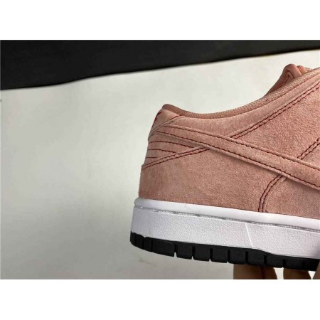 Dunk Low SB 'Pink Pig'