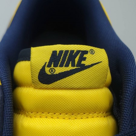 Dunk Low 'Michigan' 2021