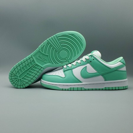 Wmns Dunk Low 'Green Glow'