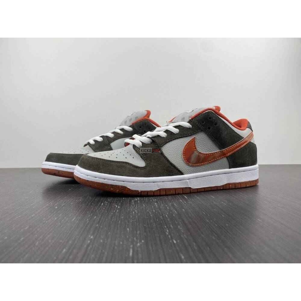 Crushed D.C. x Dunk Low SB