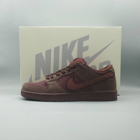 Dunk Low Premium SB 'City of Love Collection - Burgundy Crush'