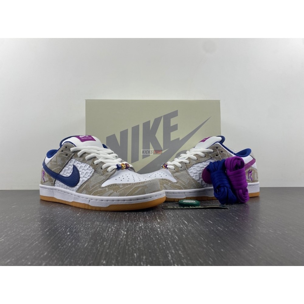 Rayssa Leal x Dunk Low SB 