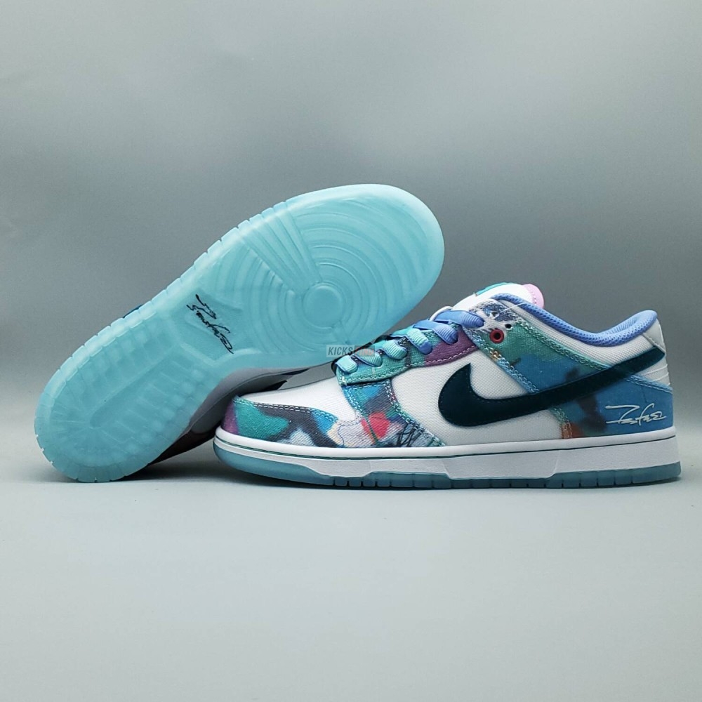 Futura Laboratories x Dunk Low SB 