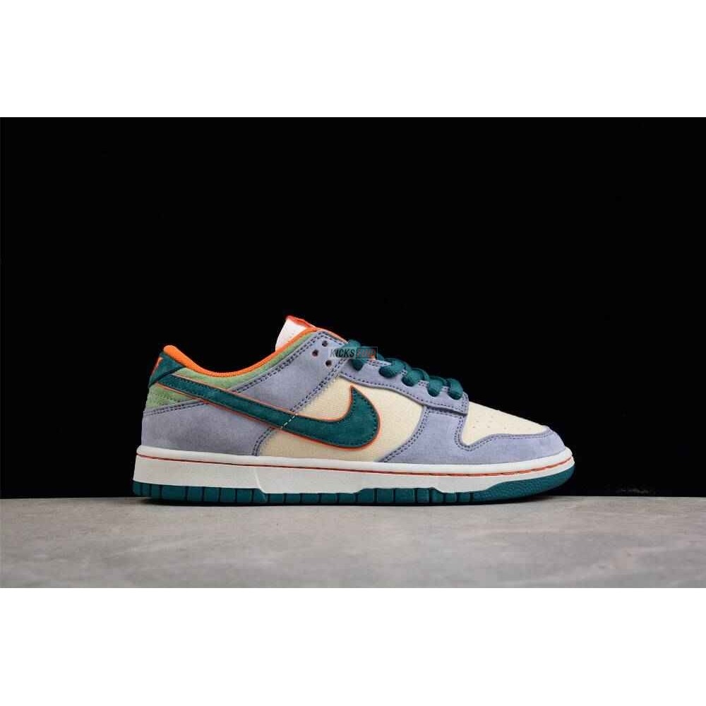 Otomo Katsuhiro x Nike SB Dunk Low 