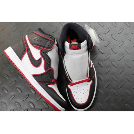 Air Jordan 1 Retro High OG 'Bloodline'