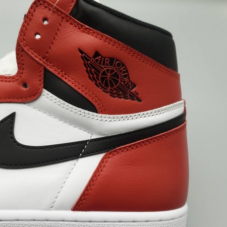 Air Jordan 1 Retro High OG 'Chicago' 2015