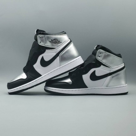 Wmns Air Jordan 1 Retro High OG 'Silver Toe'