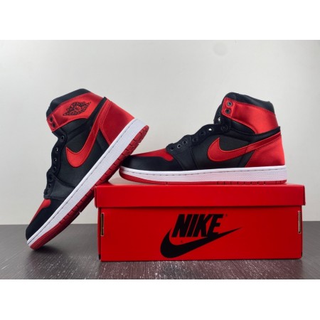 Wmns Air Jordan 1 Retro High OG 'Satin Bred' 2023