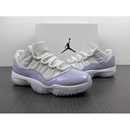 Wmns Air Jordan 11 Retro Low 'Pure Violet'