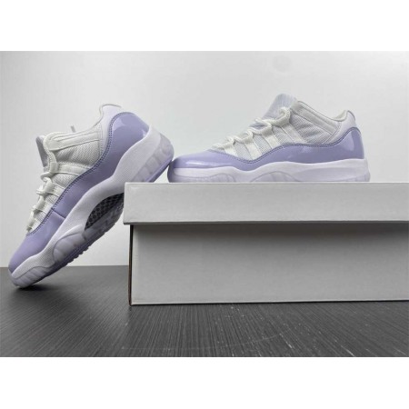 Wmns Air Jordan 11 Retro Low 'Pure Violet'