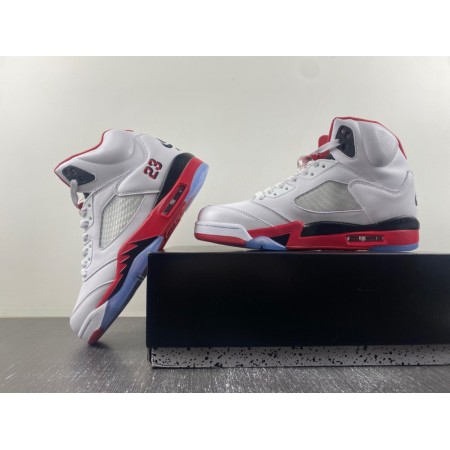 Air Jordan 5 Retro 'Fire Red' 2013