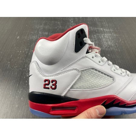 Air Jordan 5 Retro 'Fire Red' 2013