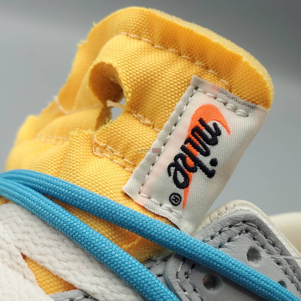 Off-White x Dunk Low 