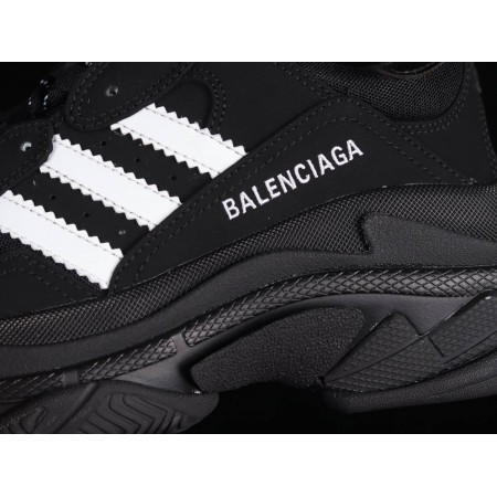 Adidas x Balenciag* Triple S Sneaker 'Black'