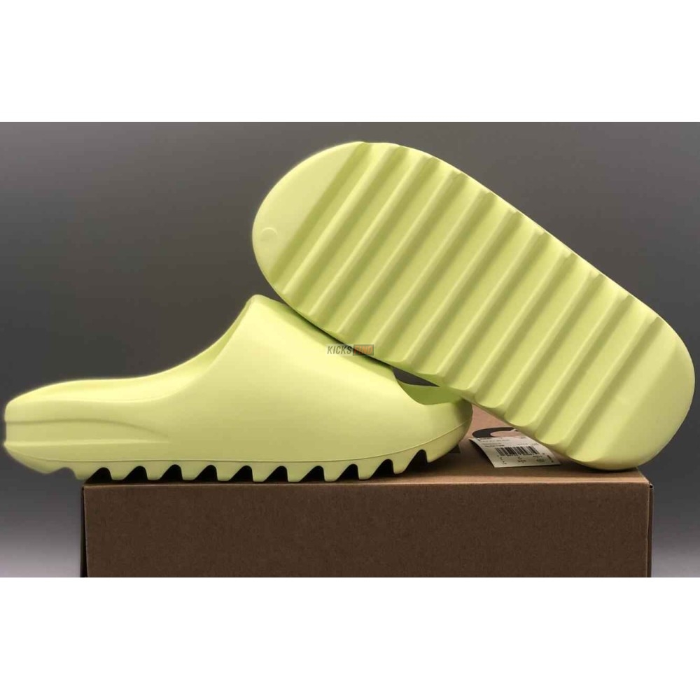 Yeezy Slide 