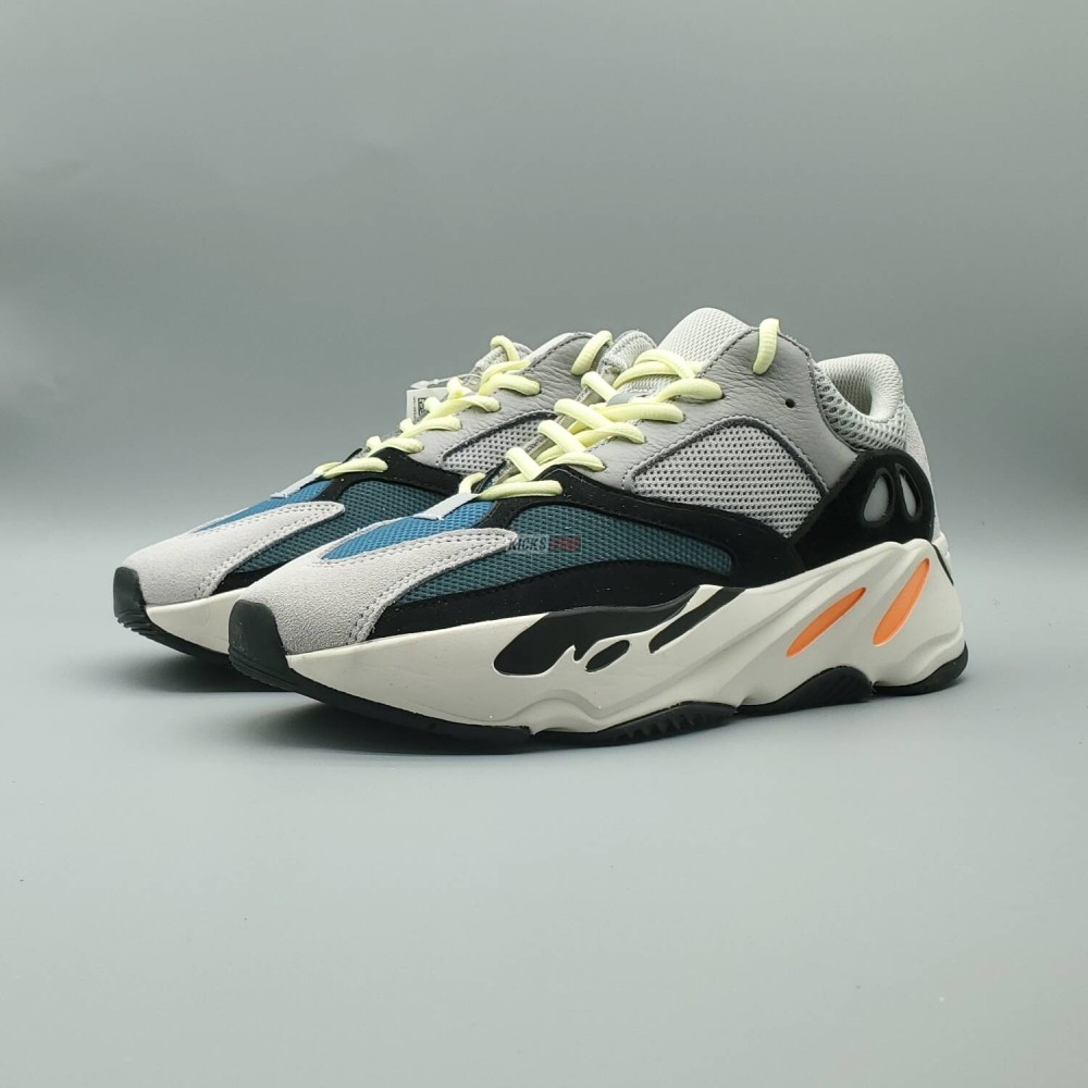 Yeezy Boost 700 