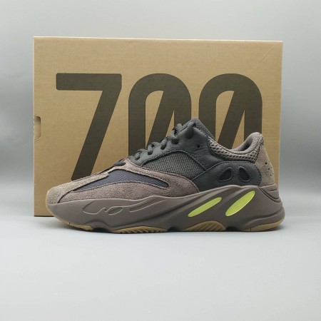 Yeezy Boost 700 'Mauve'