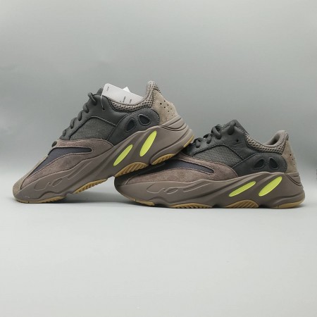 Yeezy Boost 700 'Mauve'