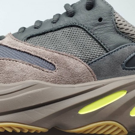 Yeezy Boost 700 'Mauve'