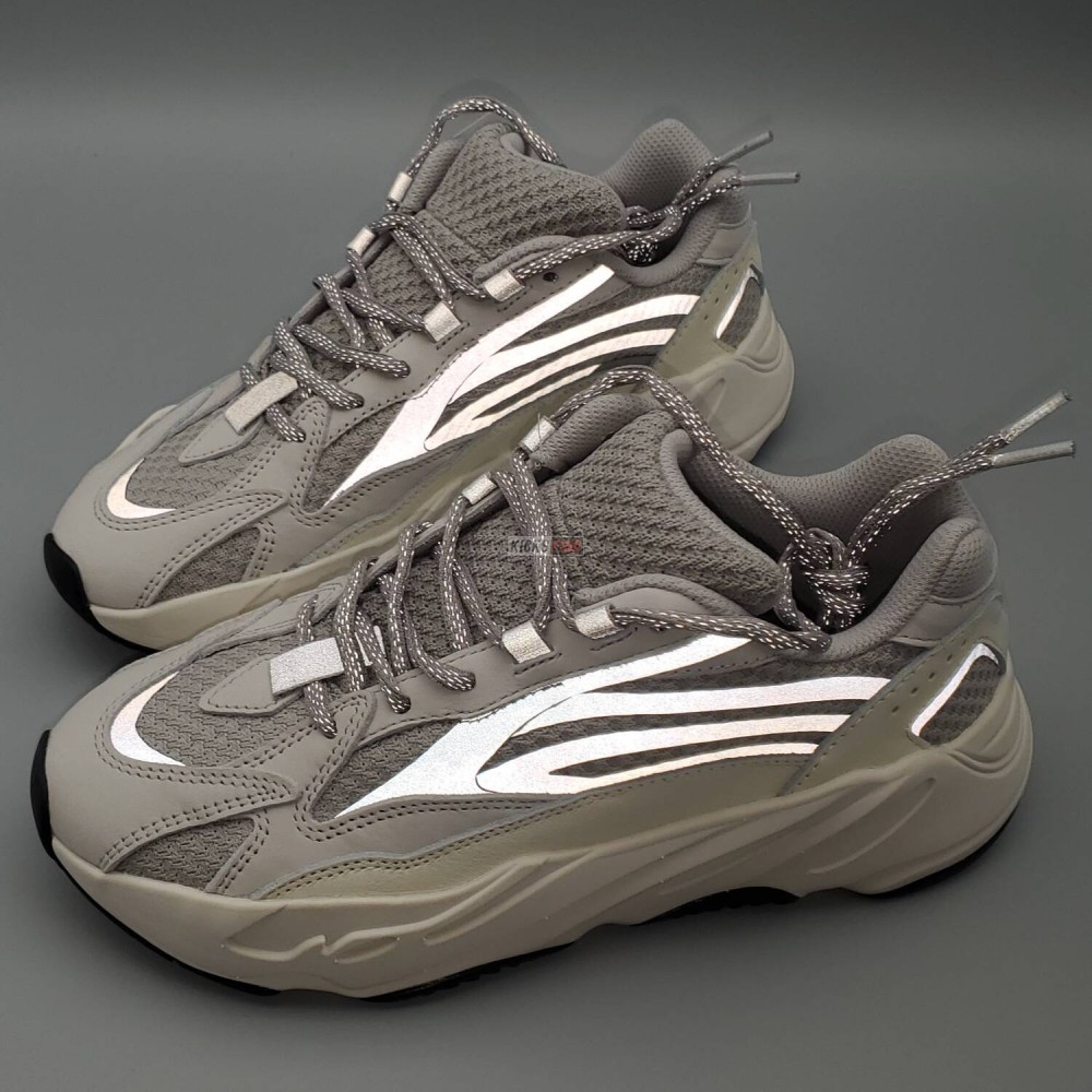 Yeezy Boost 700 V2 