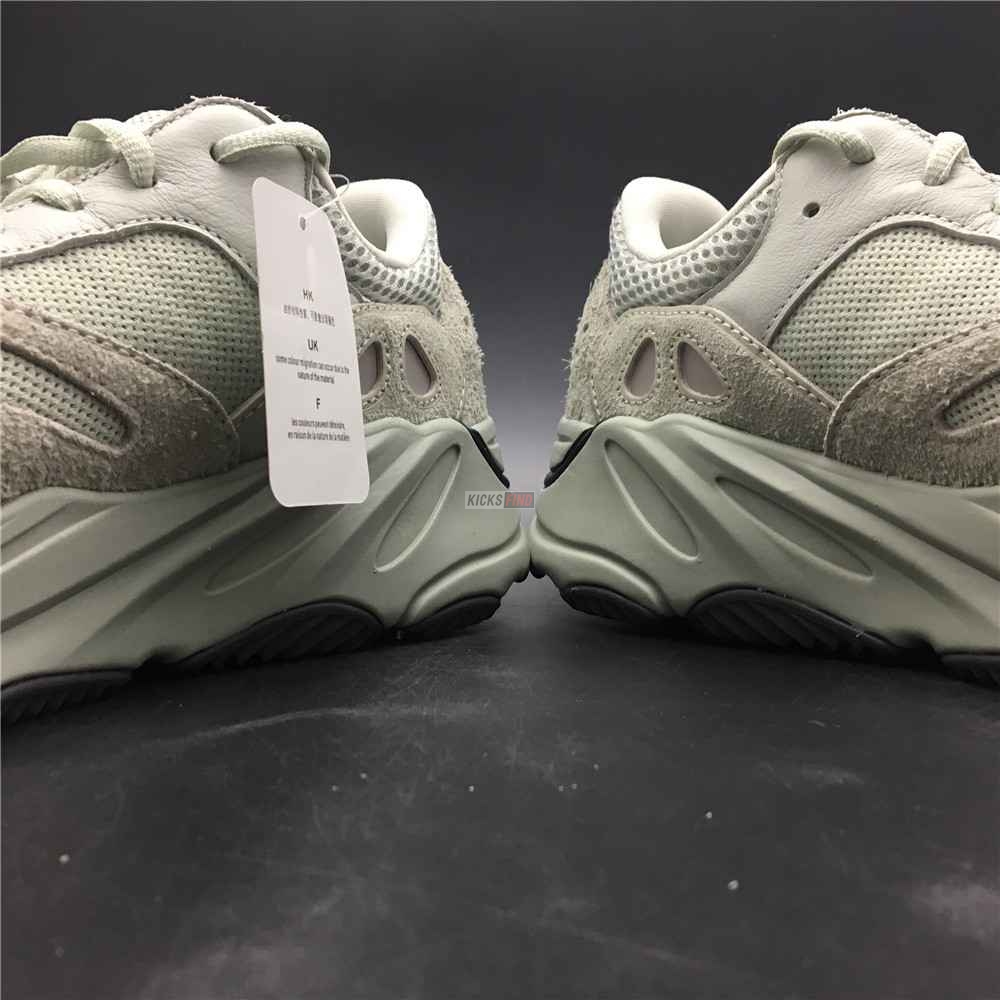 Yeezy Boost 700 