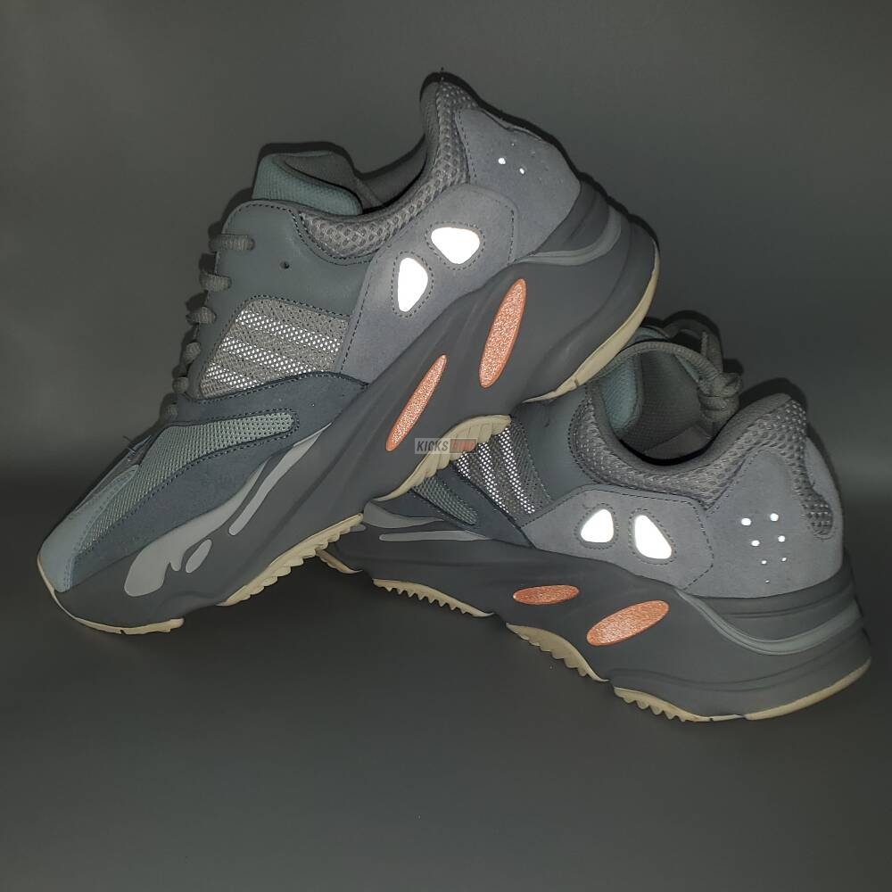 Yeezy Boost 700 