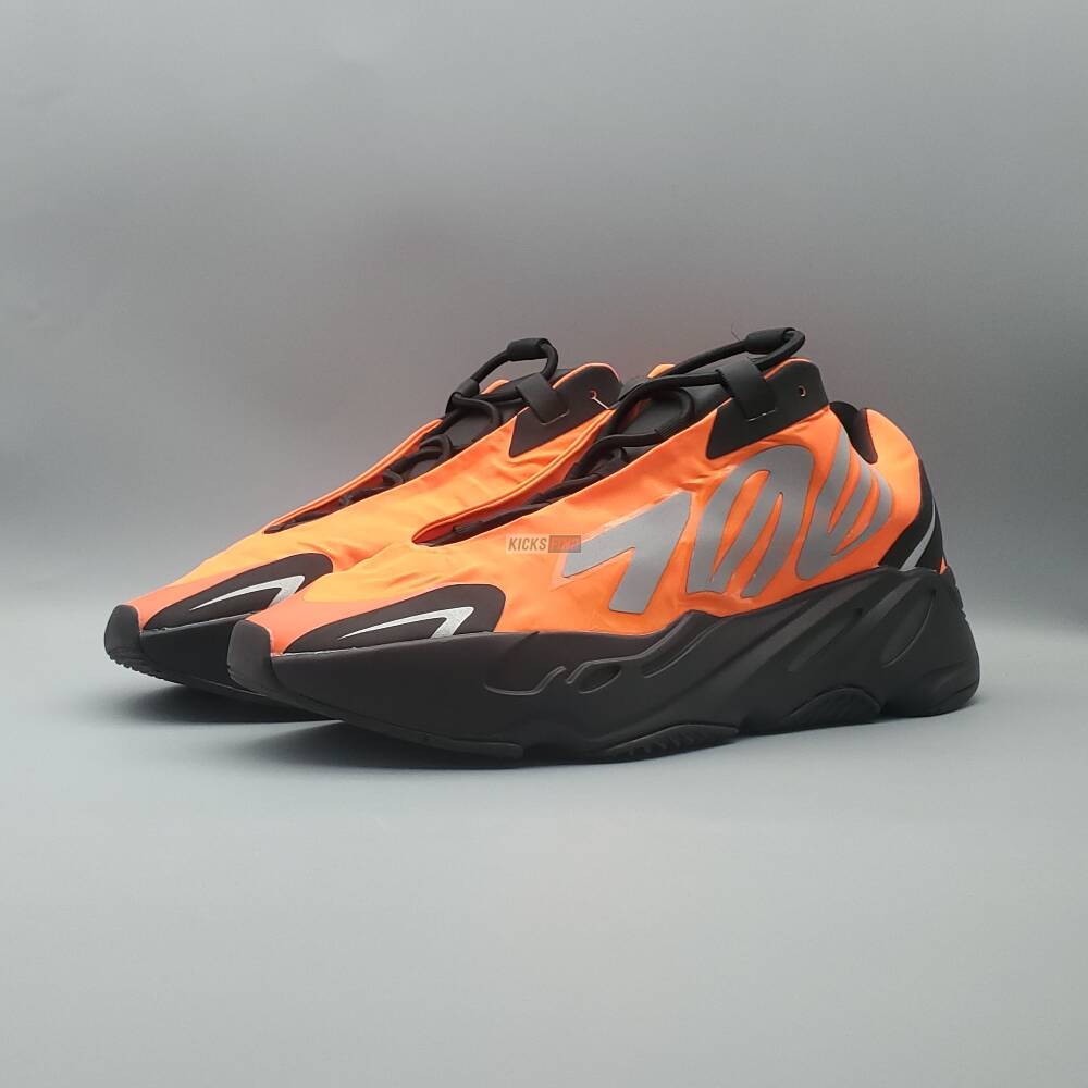 Yeezy Boost 700 MNVN 