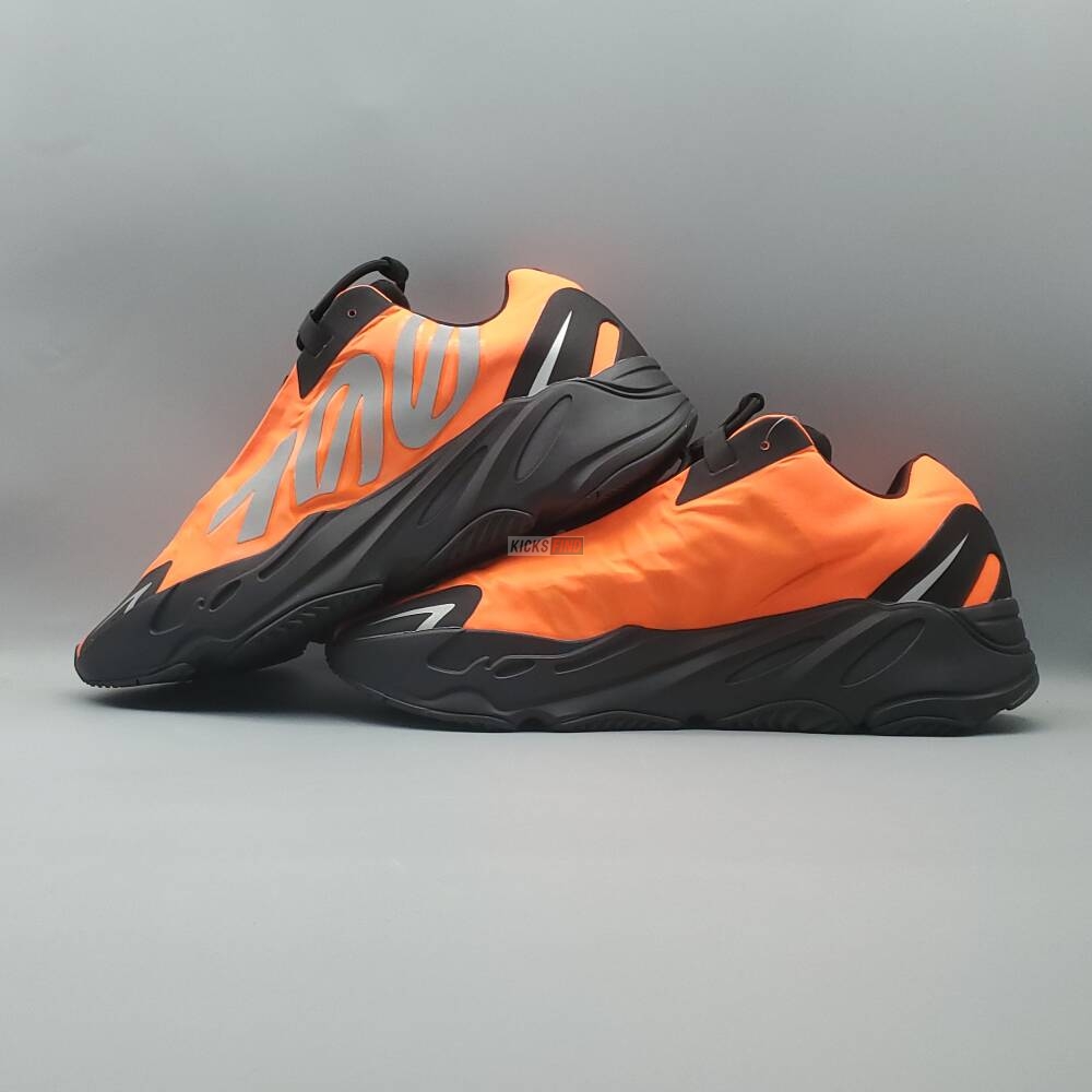 Yeezy Boost 700 MNVN 