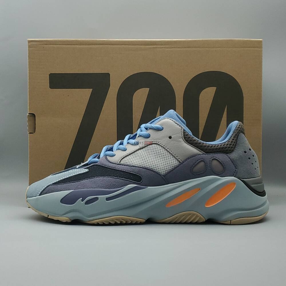 Yeezy Boost 700 