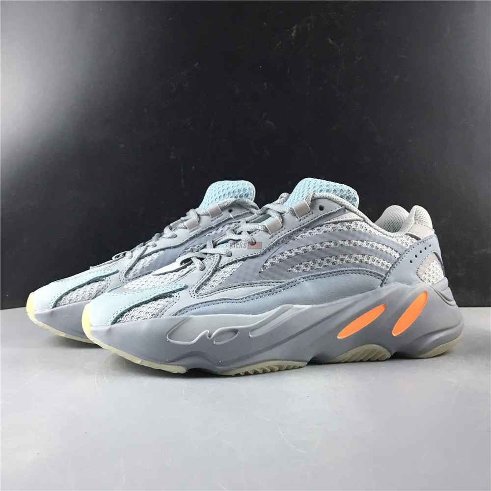 Yeezy Boost 700 V2 