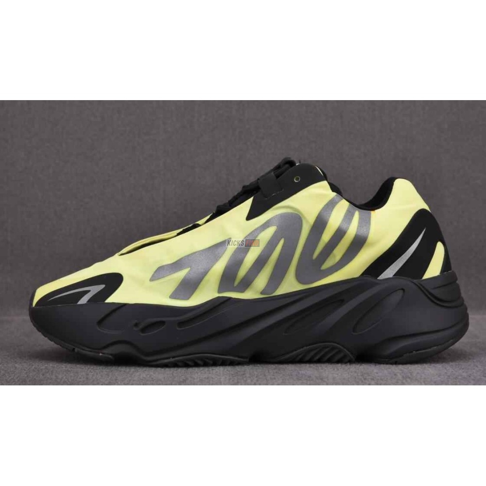 Yeezy Boost 700 MNVN 