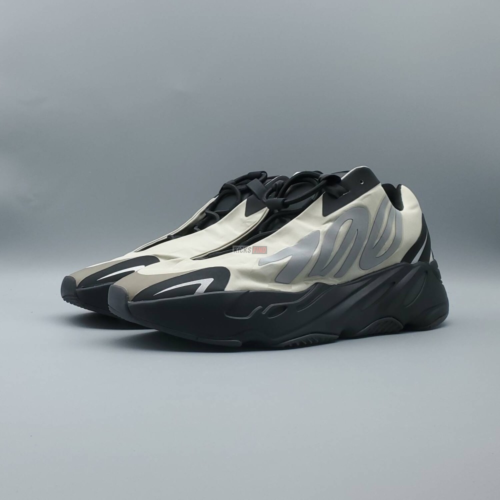 Yeezy Boost 700 MNVN 