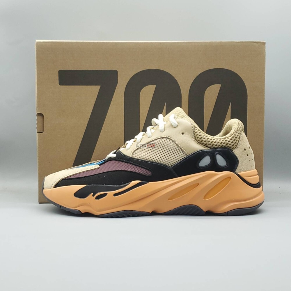 Yeezy Boost 700 