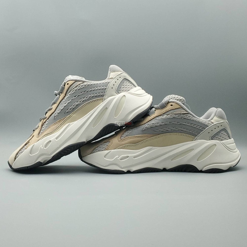 Yeezy Boost 700 V2 