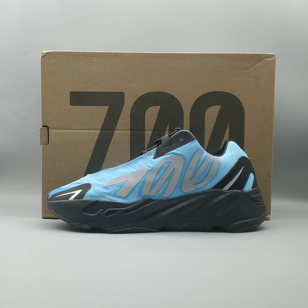 Yeezy Boost 700 MNVN 