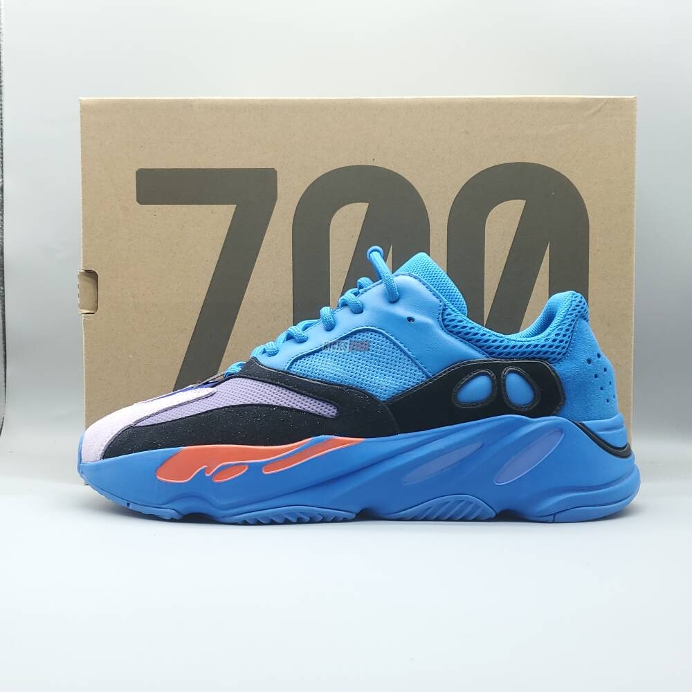 Yeezy Boost 700 